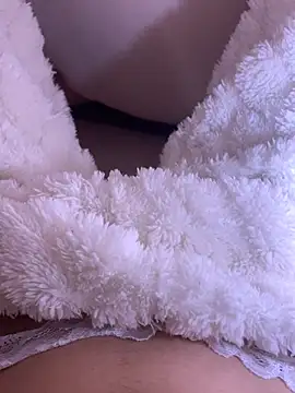 Aimeil online show from December 2024 11:50:02 AM