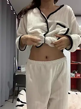 Aimeil online show from March 2025 07:56:02 AM