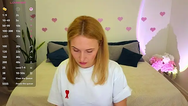 Snapshot of AlisssaRose chatting on February 2026 08:38:01 PM AlisssaRose online show from February 2026 08:38:01 PM