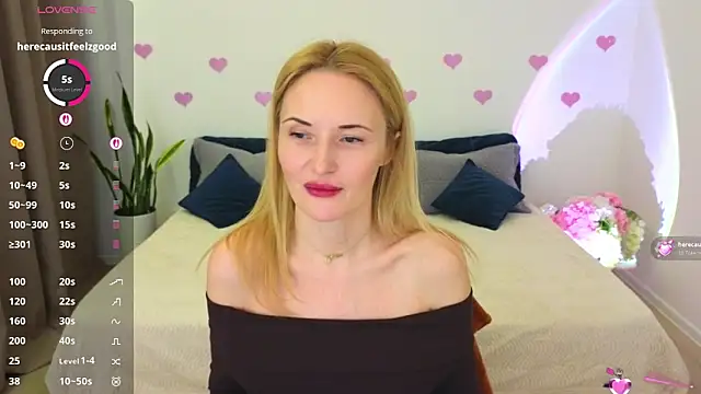 Snapshot of AlisssaRose chatting on February 2026 08:31:02 PM AlisssaRose online show from February 2026 08:31:02 PM