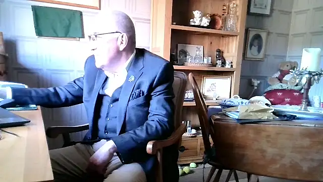 Adamdaddybear online show from January 2025 02:25:02 PM