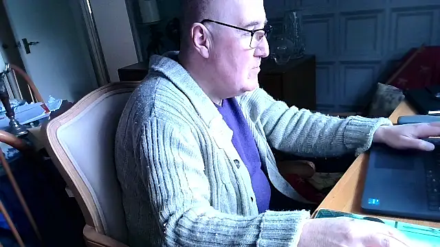 Adamdaddybear online show from February 2025 01:55:02 PM