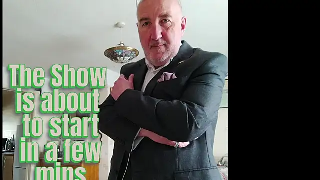 Adamdaddybear online show from November 2025 08:16:02 AM