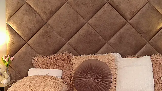 JaquelineM online show from March 2025 05:05:02 AM