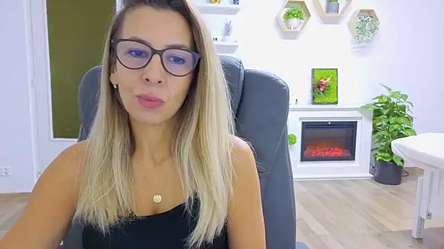 SukyGirl online show from October 2025 07:27:02 AM