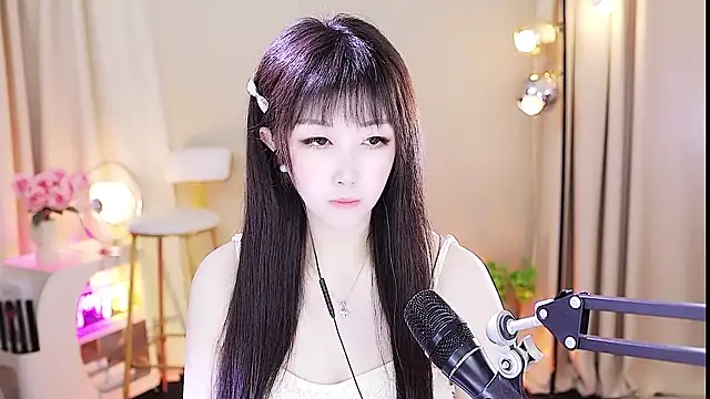 Snapshot of xiaoya666--baby chatting on October 2025 03:20:02 PM xiaoya666--baby online show from October 2025 03:20:02 PM