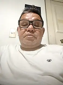 Snapshot of catatunboculion chatting on January 2025 03:11:02 AM catatunboculion online show from January 2025 03:11:02 AM