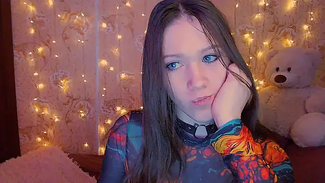 Snapshot of fluffy_kitty_ chatting on March 2026 03:47:01 PM fluffy kitty online show from March 2026 03:47:01 PM