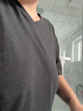 Sweetleeahxx online show from November 2025 02:49:02 PM