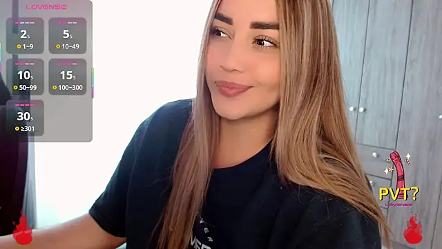 Snapshot of Lucia_star__ chatting on December 2025 07:20:01 PM Lucia star online show from December 2025 07:20:01 PM