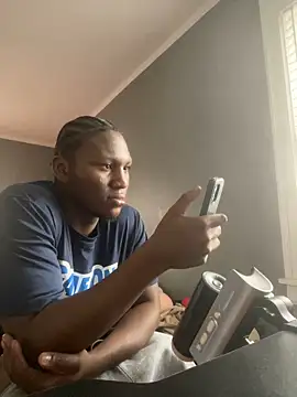 Festivitiesking1 online show from November 2025 07:46:02 PM