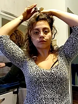 Snapshot of ItalianiMuli chatting on December 2024 08:04:01 PM ItalianiMuli online show from December 2024 08:04:01 PM