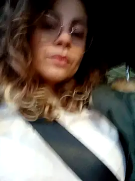 Snapshot of ItalianiMuli chatting on December 2024 04:06:01 PM ItalianiMuli online show from December 2024 04:06:01 PM