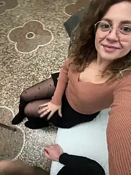 Snapshot of ItalianiMuli chatting on January 2025 04:40:01 PM ItalianiMuli online show from January 2025 04:40:01 PM