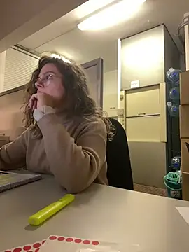 Snapshot of ItalianiMuli chatting on January 2025 04:33:01 PM ItalianiMuli online show from January 2025 04:33:01 PM