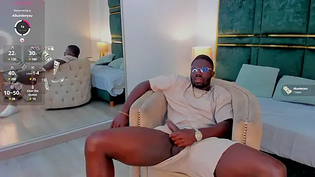 Latrellx7 online show from February 2025 10:44:02 AM