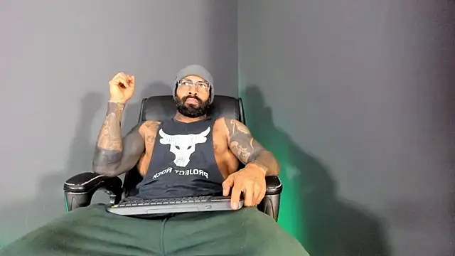 Snapshot of Brock_hurn1 chatting on February 2025 12:15:02 AM Brock hurn1 online show from February 2025 12:15:02 AM