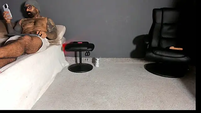 Snapshot of Brock_hurn1 chatting on September 2025 12:21:01 AM Brock hurn1 online show from September 2025 12:21:01 AM
