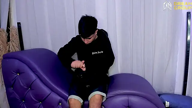 Yourslust  online show from October 2025 02:07:02 PM