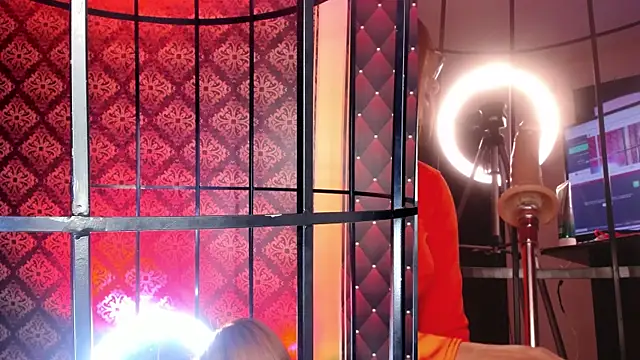 CamilaVegas  online show from October 2025 03:46:02 PM