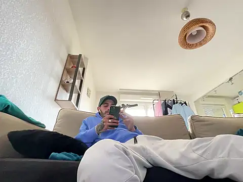 Rebeu313 online show from February 2025 12:08:01 PM