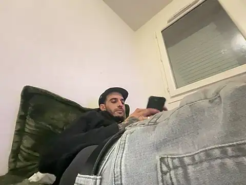 Rebeu313 online show from January 2026 01:31:02 AM