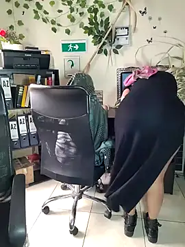 Snapshot of NAJWA-ARAB chatting on February 2025 02:20:01 PM NAJWA-ARAB online show from February 2025 02:20:01 PM