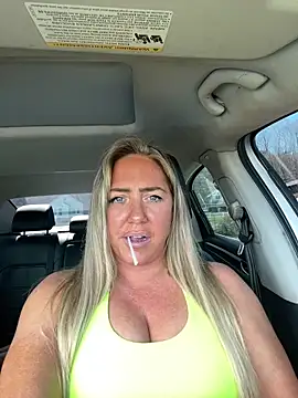 sunshinekisses online show from May 2026 07:32:01 PM