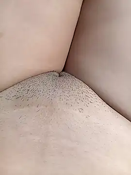 Khaleyssi online show from December 2024 08:58:02 PM