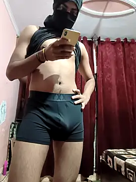 Snapshot of Fucker_111 chatting on April 2026 12:32:01 AM Fucker 111 online show from April 2026 12:32:01 AM