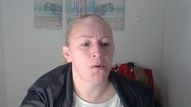 Snapshot of emperabigbootybigass chatting on April 2026 12:19:02 PM emperabigbootybigass online show from April 2026 12:19:02 PM