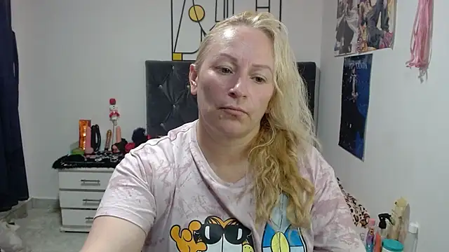 Snapshot of emperabigbootybigass chatting on May 2026 06:04:02 PM emperabigbootybigass online show from May 2026 06:04:02 PM