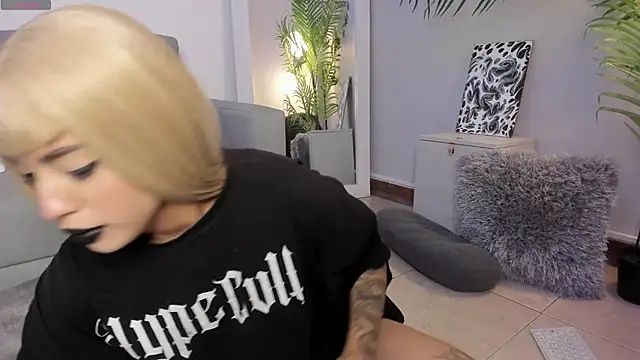 Manu Velez online show from January 2025 05:21:02 PM