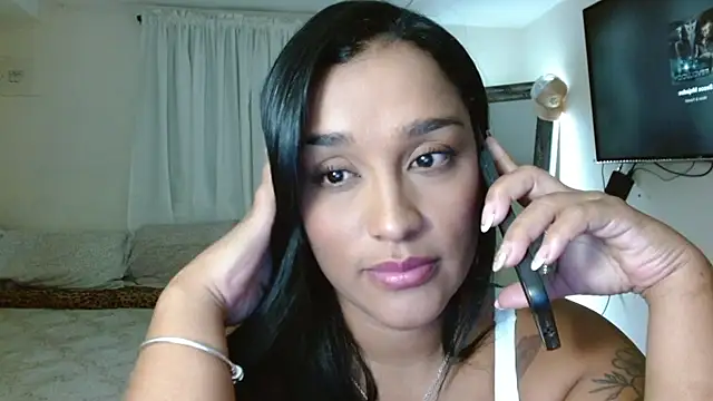 Snapshot of KatalinnaBrown chatting on October 2025 03:26:02 AM KatalinnaBrown online show from October 2025 03:26:02 AM