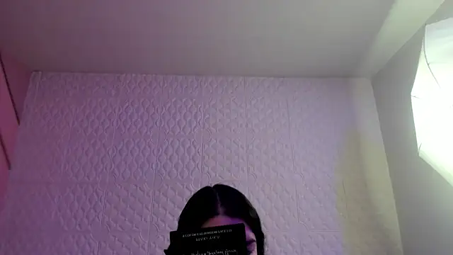 Snapshot of Violetaa_diazz chatting on June 2026 09:21:02 PM Violetaa diazz online show from June 2026 09:21:02 PM