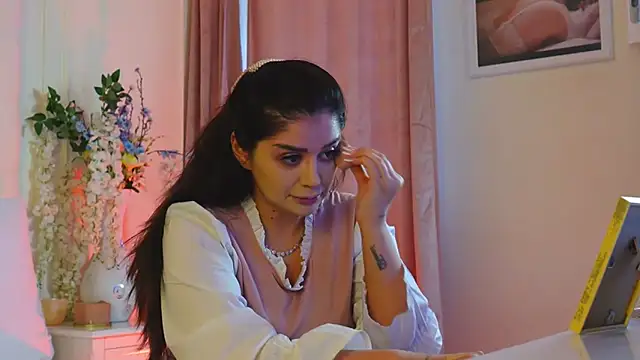 Amberseyes online show from April 2026 07:25:02 AM