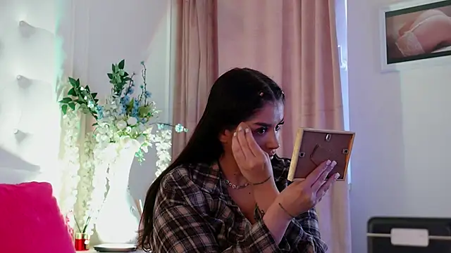 Snapshot of Amberseyes chatting on June 2026 10:27:02 AM Amberseyes online show from June 2026 10:27:02 AM
