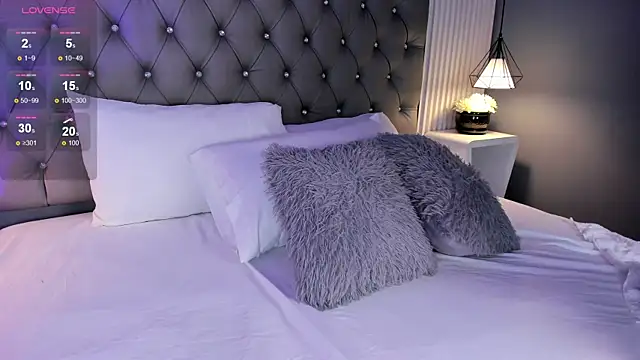 VioletthaRous online show from February 2026 10:41:02 PM