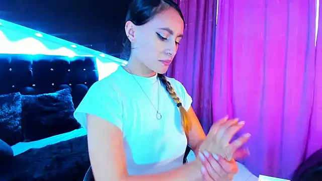 Coral Gibson online show from February 2025 12:37:02 PM