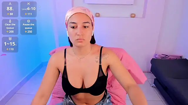 Snapshot of ScarlettWet9 chatting on December 2024 03:45:02 AM ScarlettWet9 online show from December 2024 03:45:02 AM