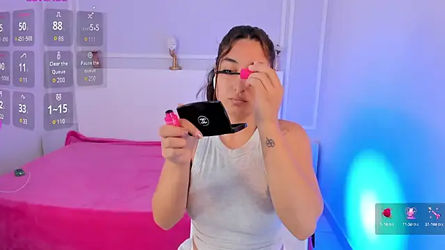 Snapshot of ScarlettWet9 chatting on January 2025 03:48:01 AM ScarlettWet9 online show from January 2025 03:48:01 AM