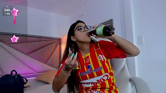 GiaFu online show from January 2025 05:55:01 PM