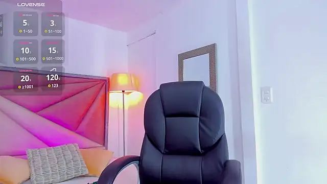 GiaFu online show from February 2025 05:56:02 PM