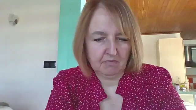 Snapshot of Sandcoq chatting on February 2026 01:21:02 PM Sandcoq online show from February 2026 01:21:02 PM