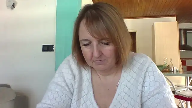 Snapshot of Sandcoq chatting on March 2026 12:19:01 PM Sandcoq online show from March 2026 12:19:01 PM