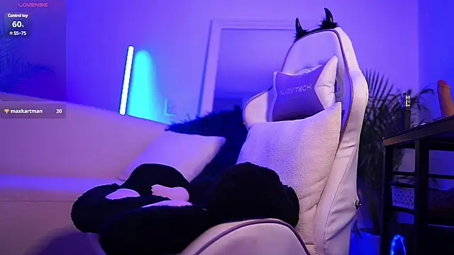 abigail adamss online show from February 2025 01:44:01 AM