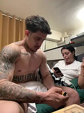 neverdd11 online show from April 2026 08:55:02 PM