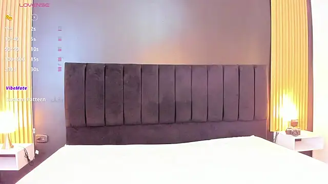 sweetsofia18 online show from March 2025 10:49:01 AM