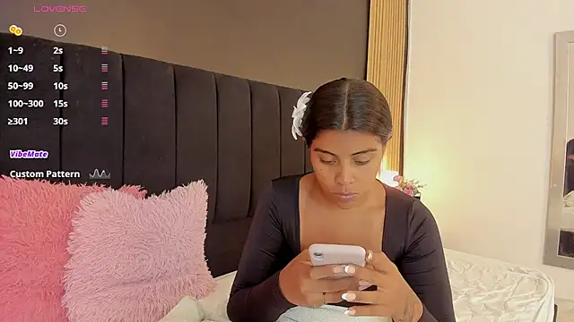 Snapshot of sweetsofia18 chatting on July 2026 11:42:02 PM sweetsofia18 online show from July 2026 11:42:02 PM