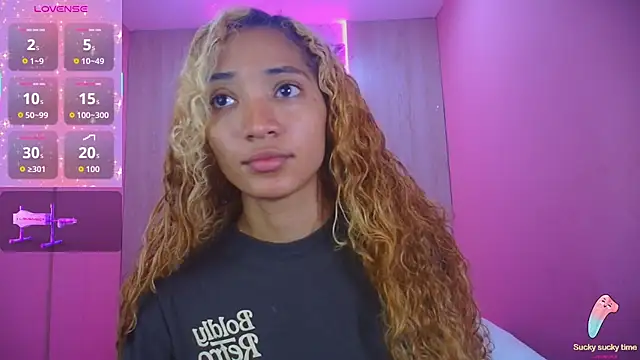 Charlotte Love10 online show from October 2025 01:02:02 PM